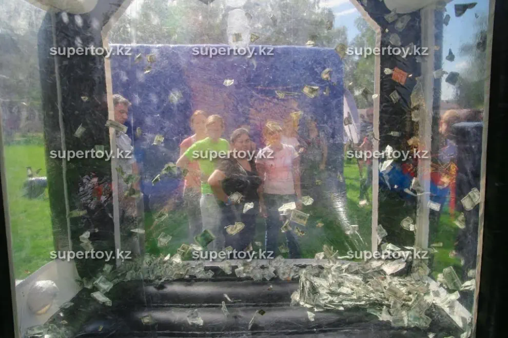 Аттракцион Летающие деньги