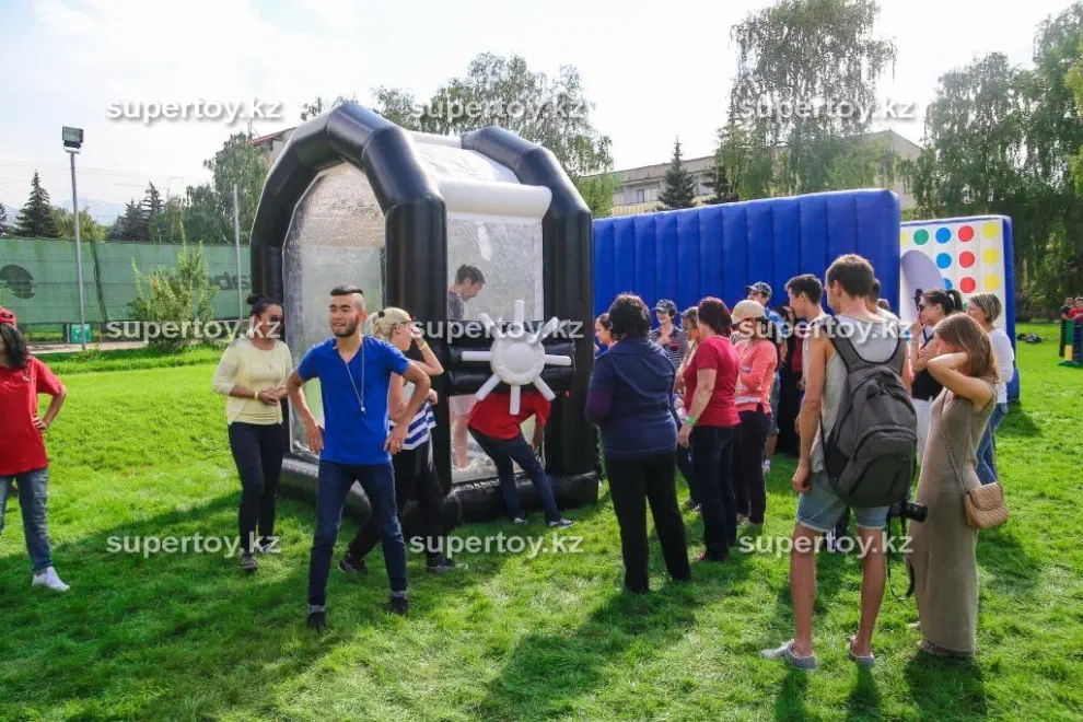 Аттракцион Летающие деньги