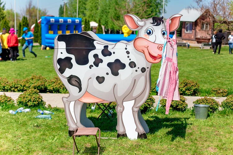 Аренда аттракциона Молочная корова в Алматы